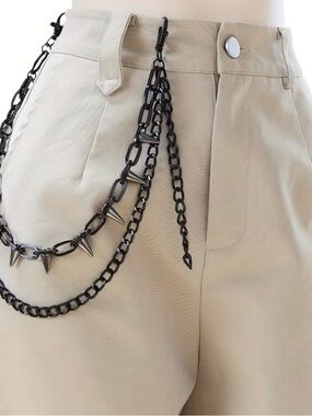 ⭐️ Black Spike Belt Chain New